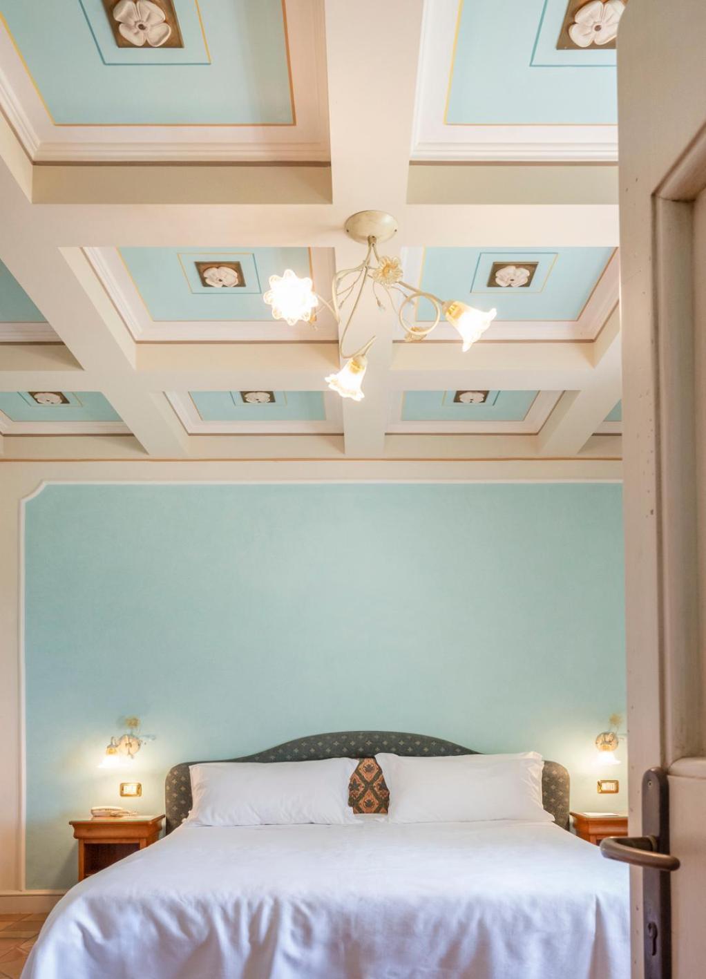 Hotel Monteconero ซีโรโล ภายนอก รูปภาพ